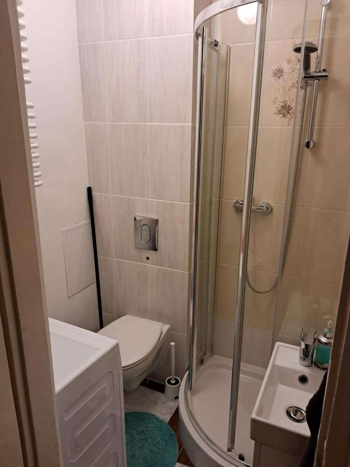 Appartement "Sady Flat" à Varsovie Extérieur photo